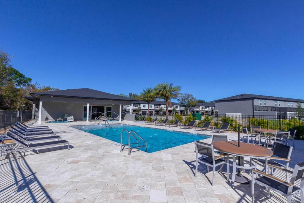 Beautiful Four Bedrooms Townhouse With Splash Pool At Le Reve Resort Kissimmee Buitenkant foto
